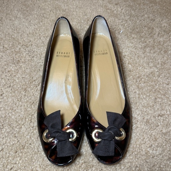 Stuart Weitzman Tortoise Peep Toe Kitten Heels - Picture 9 of 14